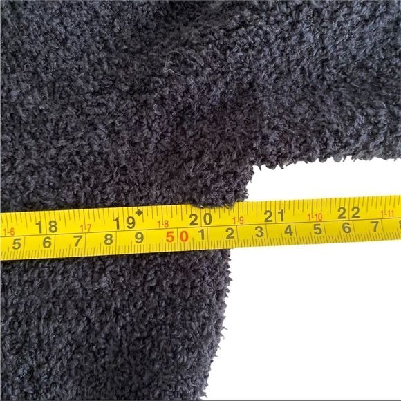 NWT 525 AMERICA BLACK HIGH NECK FUZZY CROPPED SWEATER SIZE LARGE - Picture 8 of 8